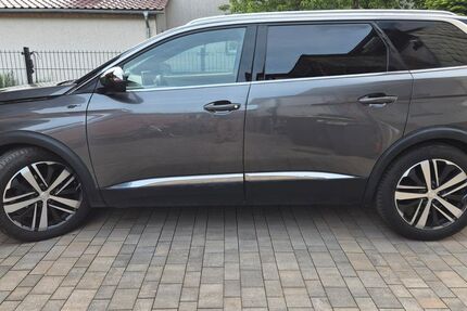 Peugeot 5008 205.000 km 13.000 &euro; Paderborn 33100