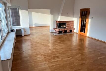 Stilvolle Wohnung am Bandelberg mit Garage, EBK und Balkon 3 zimmer