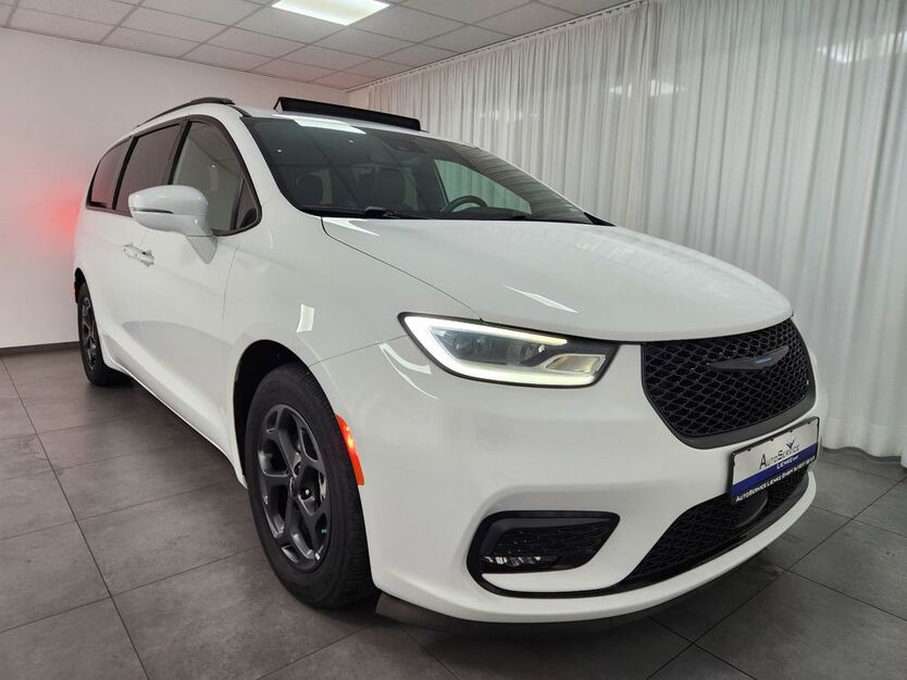 Chrysler Pacifica 39.411 km 43.490 € Schloß Holte-Stukenbrock 33758