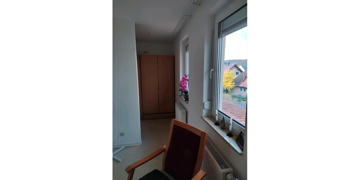 Dachgeschoßwohnung Willebadessen - 1 Zimmer, 33 m&sup2;, 54.000&euro; | Angebot:27440005