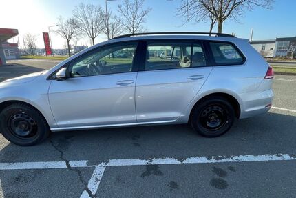 VW Golf 168.400 km 15.300 &euro; Paderborn 33098
