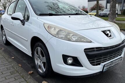 Peugeot 207 280.000 km 2.300 &euro; Paderborn 33106