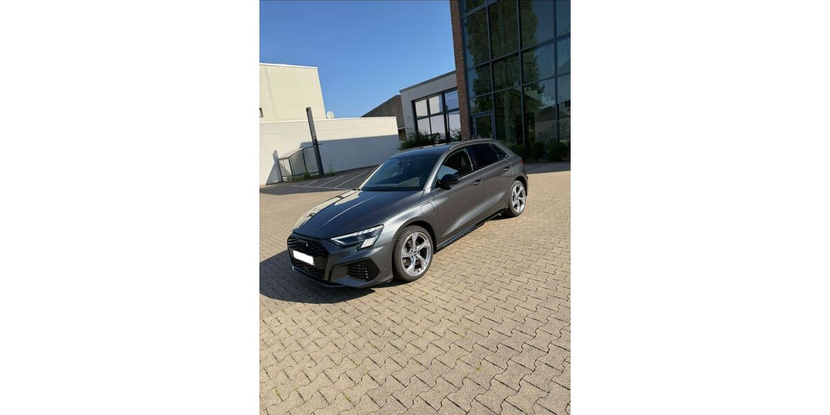 Audi A3 84.500 km 25.699 &euro; Paderborn 33098