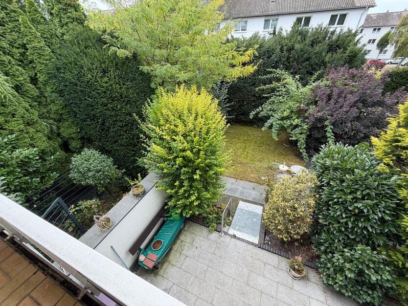 Gepflegtes 4-Zimmer-Endreihenhaus mit Garten, Keller, Garage zimmer
