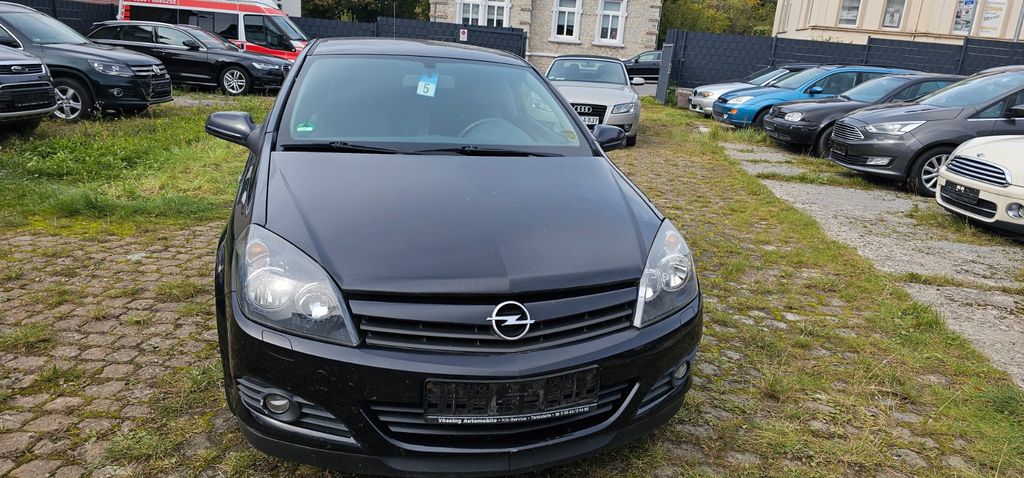 Opel Astra 284.631 km 950 € Detmold 32756