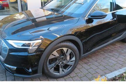 Audi e-tron 10.270 km 28.990 &euro; Marsberg 34431