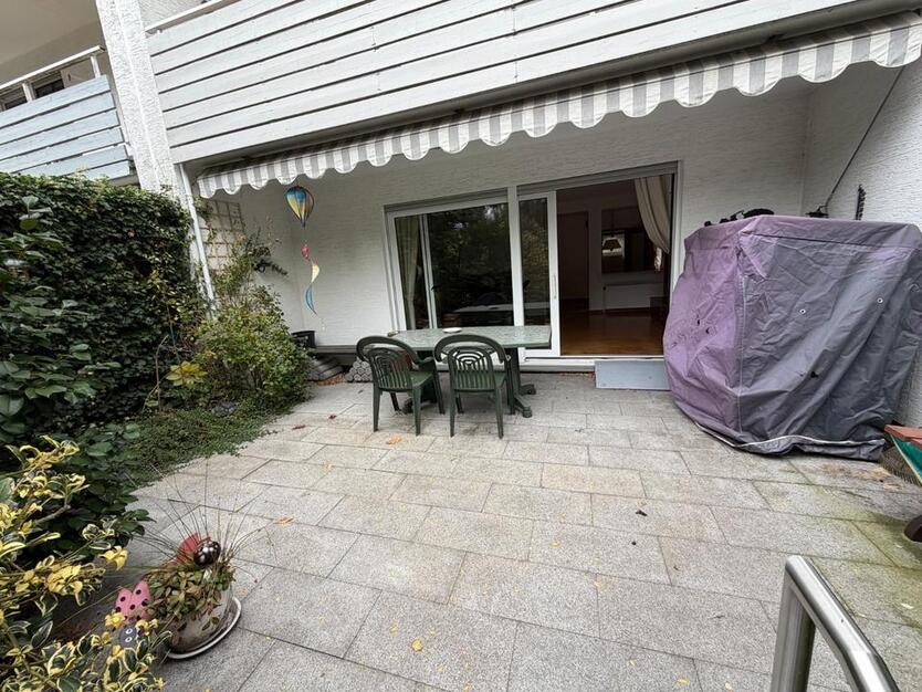 Gepflegtes 4-Zimmer-Endreihenhaus mit Garten, Keller, Garage zimmer