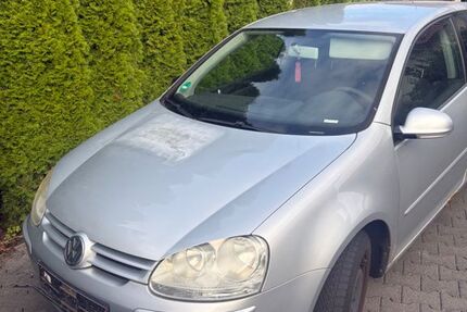 VW Golf 230.000 km 800 &euro; Paderborn 33100