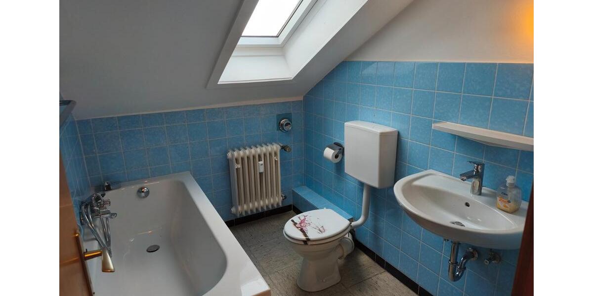 Dachgeschoßwohnung Bad Lippspringe - 2 Zimmer, 45 m&sup2;, 450&euro; | Angebot:26656144