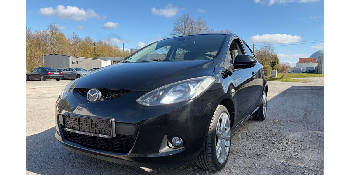Mazda 2 200.000 km 2.500 &euro; Detmold 32756