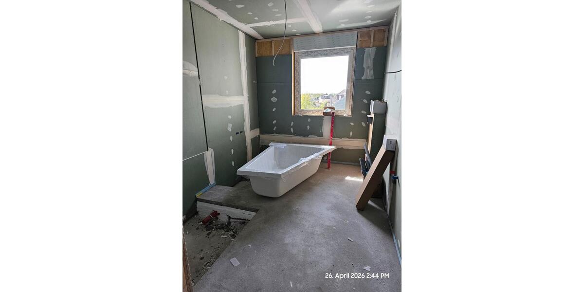 Etagenwohnung Bad Lippspringe - 4 Zimmer, 131 m&sup2;, 1.827&euro; | Angebot:26317741