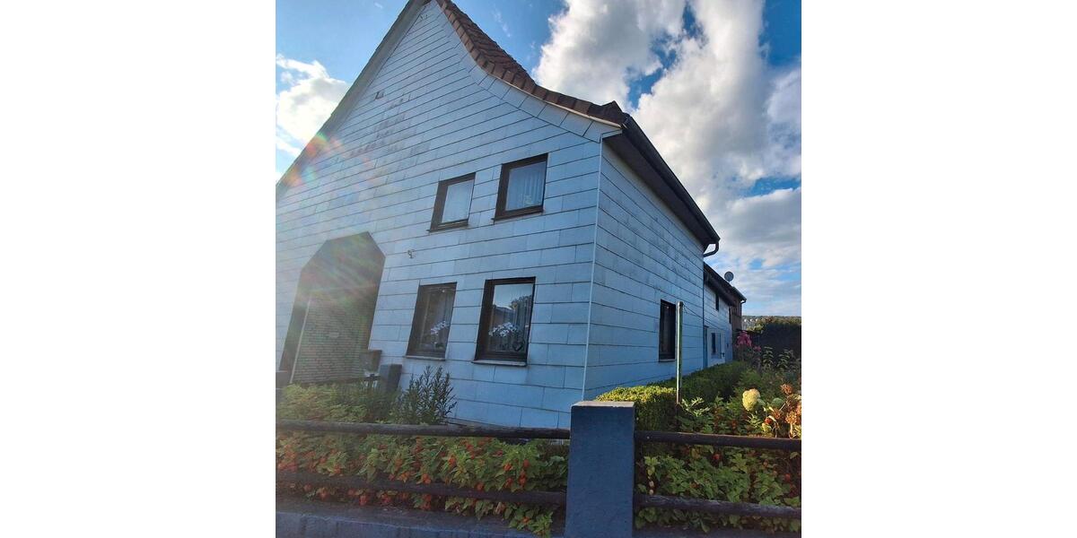 Einfamilienhaus Bad Driburg - 4 Zimmer, 730 m&sup2;, 126.000&euro; | Angebot:27426535