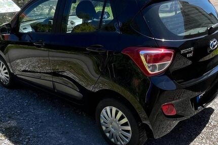 Hyundai i10 69.977 km 6.950 &euro; Bad Wünnenberg 33181