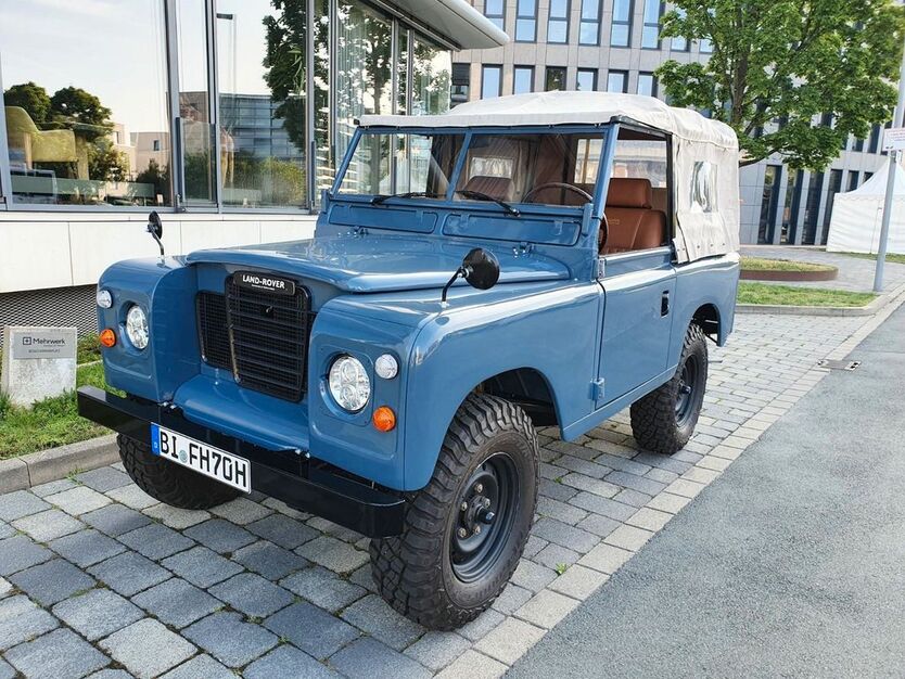 Land Rover Defender 22.347 km 57.900 € Bielefeld 33609