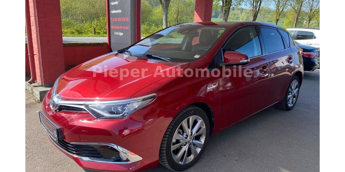 Toyota Auris 170.000 km 11.990 &euro; Oerlinghausen 33813