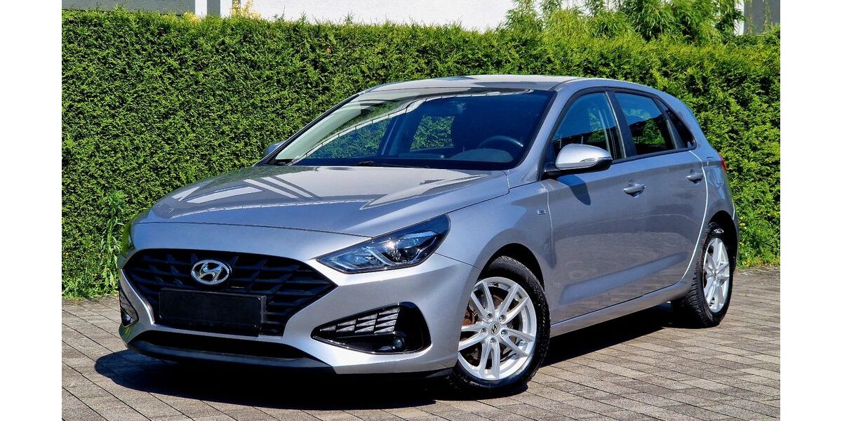 Hyundai i30 55.000 km 14.499 &euro; Bad Lippspringe 33175