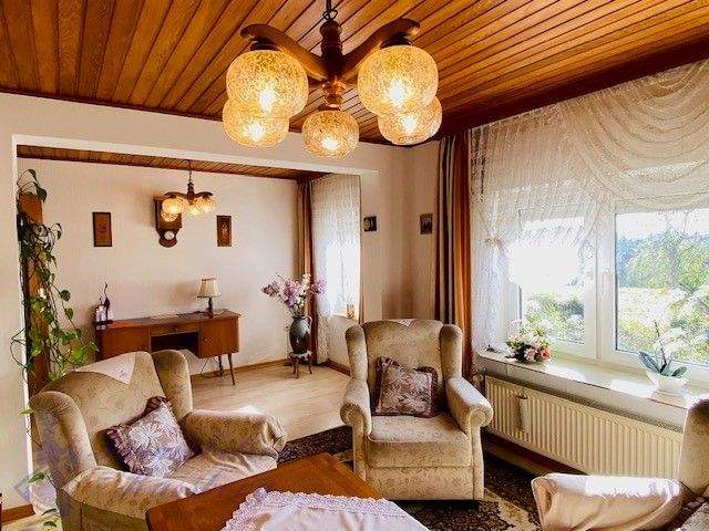 Bauernhaus mit Stall in herrlicher Wohnlage 6 zimmer