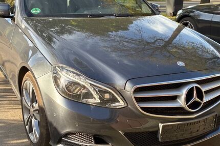 Mercedes-Benz 220 298.000 km 7.499 &euro; Delbrück 33139