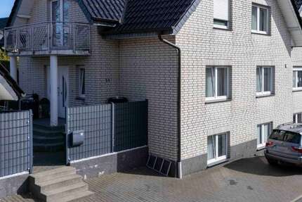 Haus Altenbeken - 7 Zimmer, 230 m&sup2;, 399.000&euro; | Angebot:26113743