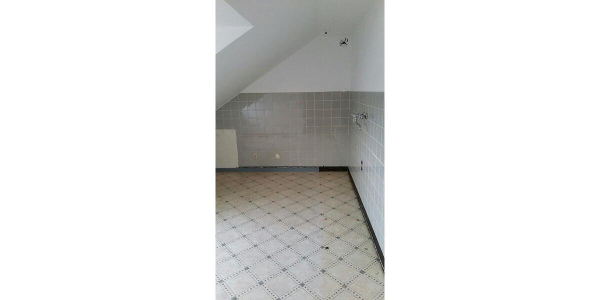 Dachgeschoßwohnung Detmold Hiddesen - 2 Zimmer, 60 m&sup2;, 470&euro; | Angebot:26536534