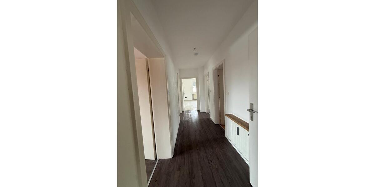 Erdgeschoßwohnung Delbrück - 2.5 Zimmer, 85 m&sup2;, 1.150&euro; | Angebot:26339877