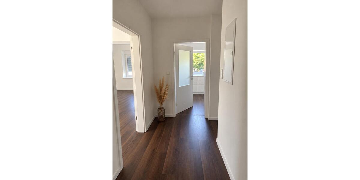 Etagenwohnung Paderborn Neuenbeken - 3 Zimmer, 80 m&sup2;, 950&euro; | Angebot:27618568