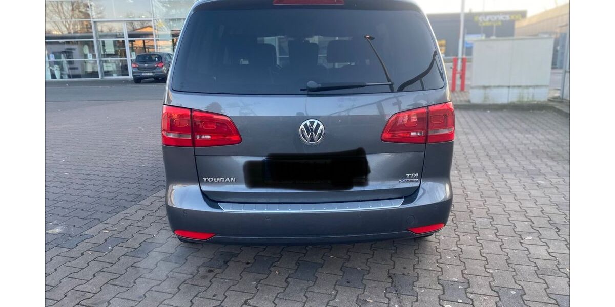 VW Touran 122.609 km 9.200 &euro; Delbrück 33129