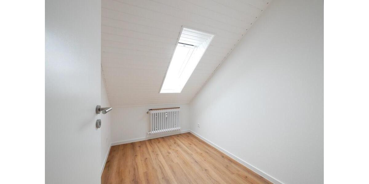 Dachgeschoßwohnung Paderborn Elsen - 3 Zimmer, 67 m&sup2;, 750&euro; | Angebot:26610396