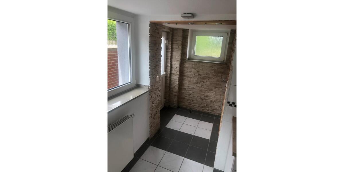 Erdgeschoßwohnung Geseke - 6 Zimmer, 136 m&sup2;, 245.000&euro; | Angebot:27055663