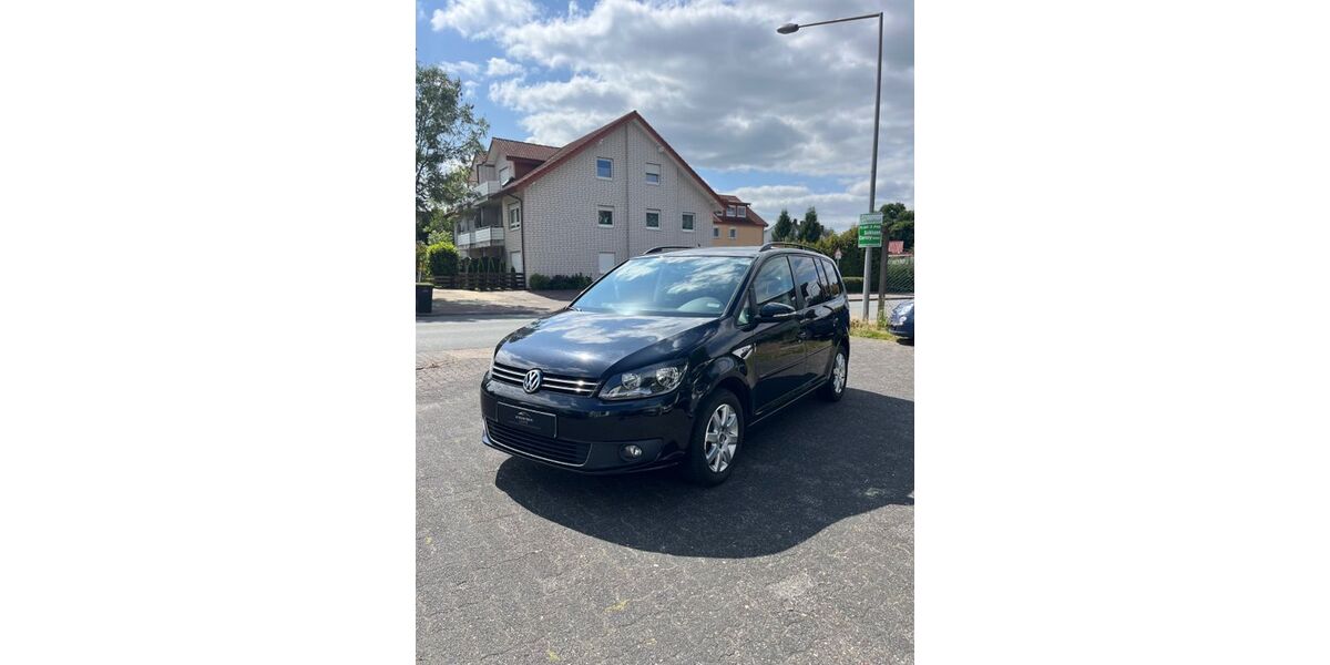 VW Touran 186.500 km 7.990 &euro; Detmold 32760