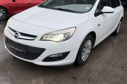 Opel Astra 157.000 km 2.599 &euro; Paderborn 33100