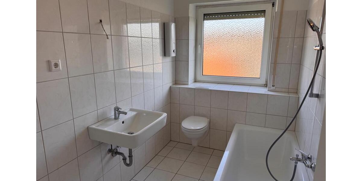 Renovierte Dachgeschosswohnung 3 zimmer