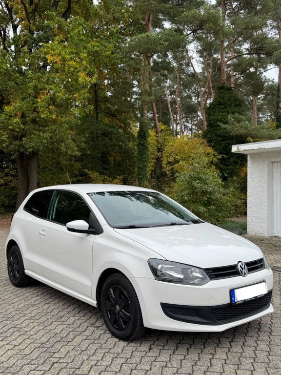 VW Polo 134.000 km 4.950 € Paderborn 33104