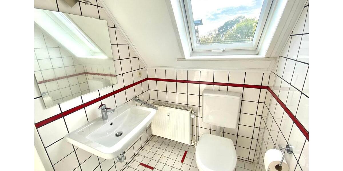 Dachgeschoßwohnung Schlangen - 2 Zimmer, 30 m&sup2;, 375&euro; | Angebot:27600496