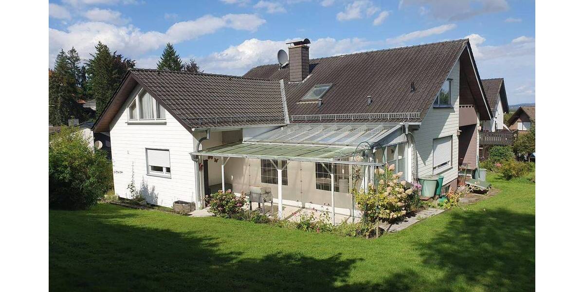 Preissenkung ! Einfamilien-Wohnhaus mit Einliegerwohnung u. Garagengebäude mit Carport von Detmold-14 km von Augustdorf 1 zimmer
