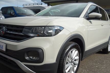 VW T-Cross 4.500 km 18.990 € OERLINGHAUSEN 33813