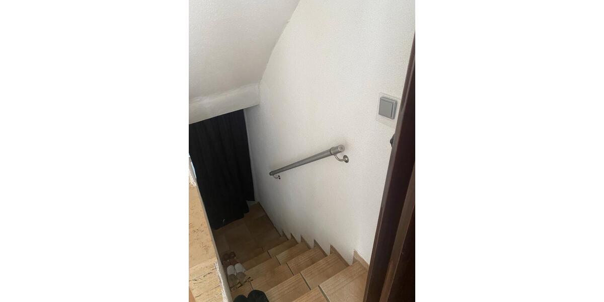 Reihenhaus Detmold - 8 Zimmer, 175 m&sup2;, 395.000&euro; | Angebot:26624358