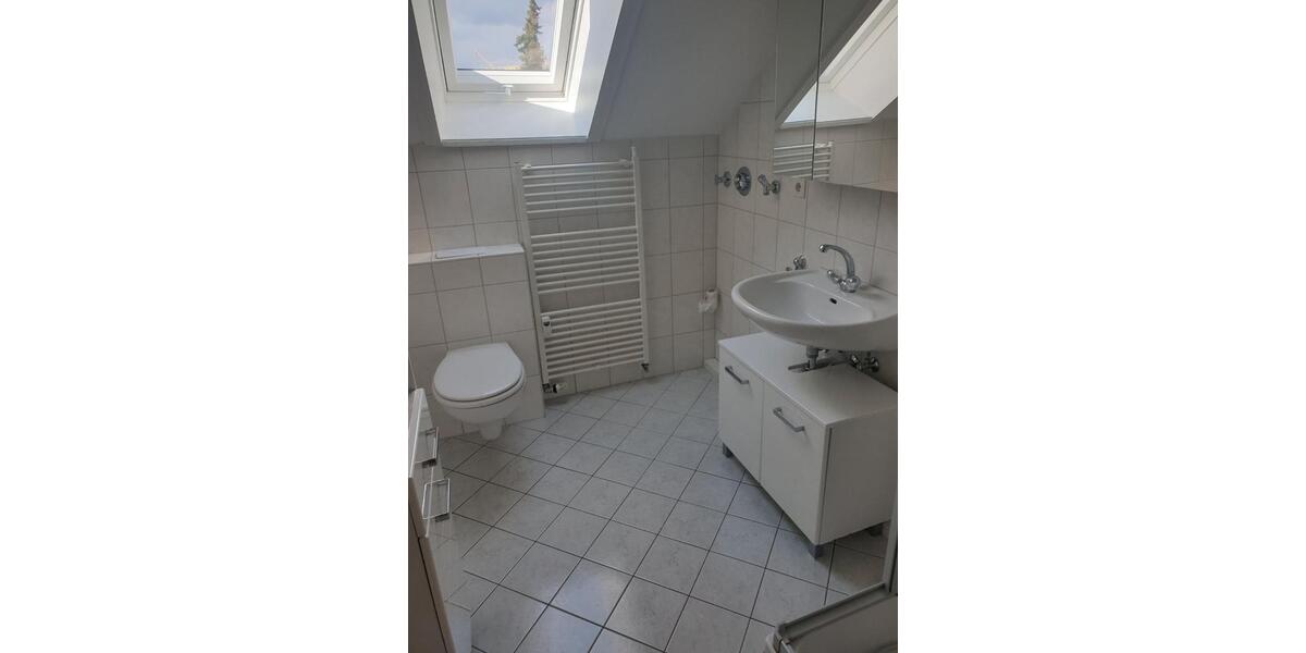 Dachgeschoßwohnung Paderborn - 3 Zimmer, 55 m&sup2;, 540&euro; | Angebot:26674360