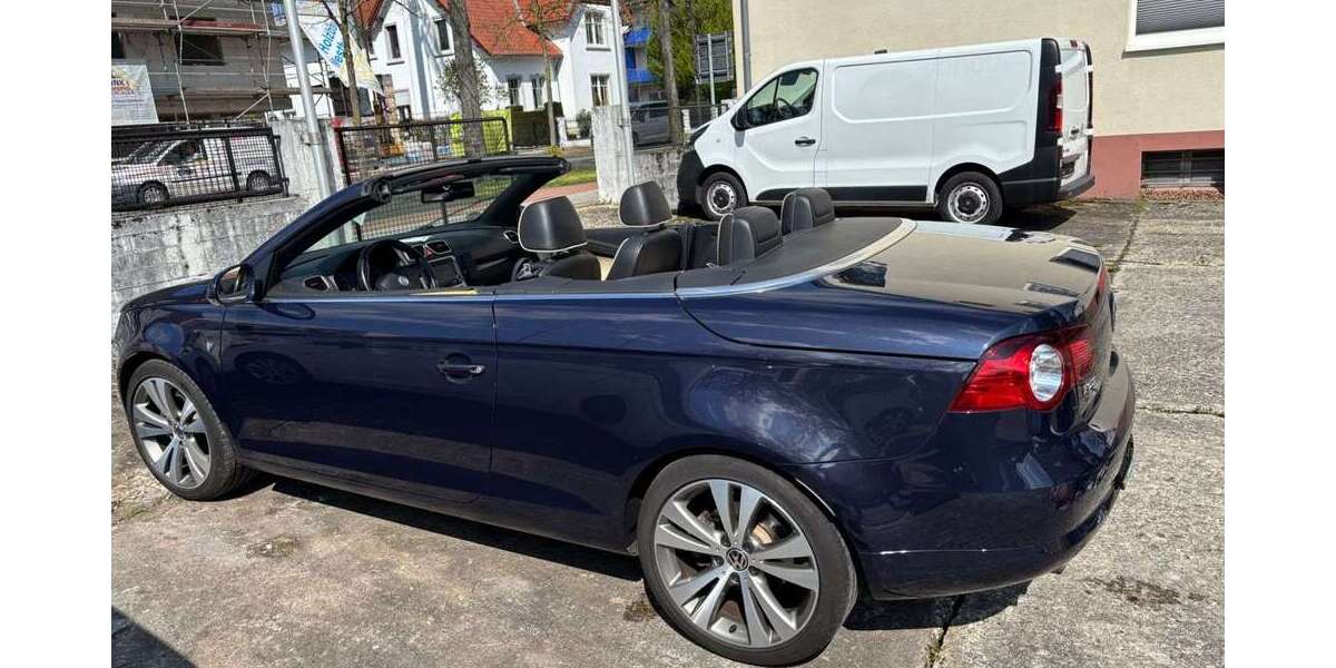 VW Eos 105.000 km 9.900 &euro; Paderborn 33104