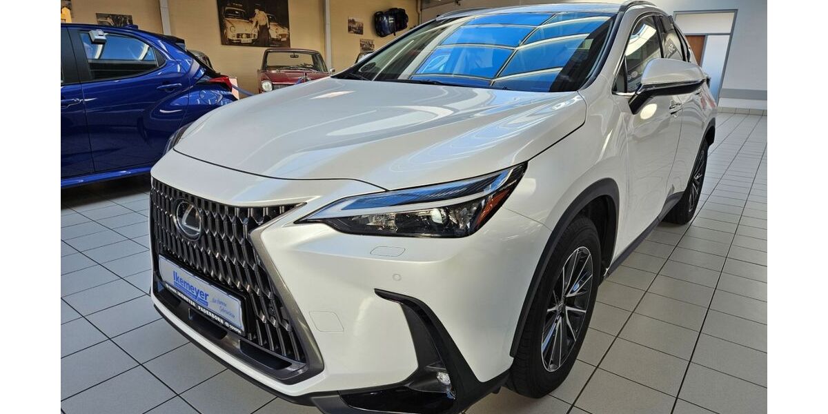Lexus NX 450h 6.370 km 50.790 € Paderborn 33104