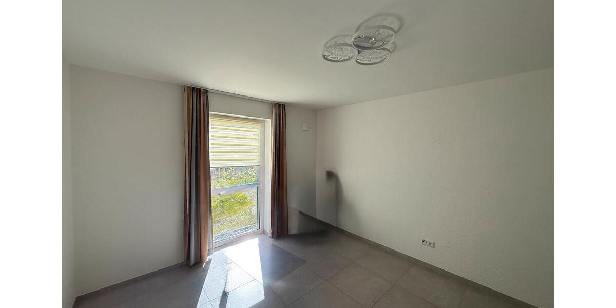Erdgeschoßwohnung Bad Lippspringe - 3 Zimmer, 86 m&sup2;, 953&euro; | Angebot:26355553