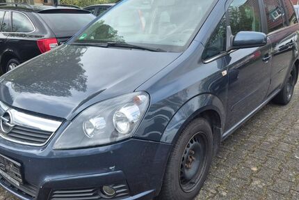 Opel Zafira 295.000 km 1.300 &euro; Detmold 32756