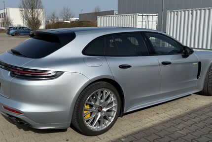 Porsche Panamera 99.300 km 82.800 &euro; Lippstadt 59555