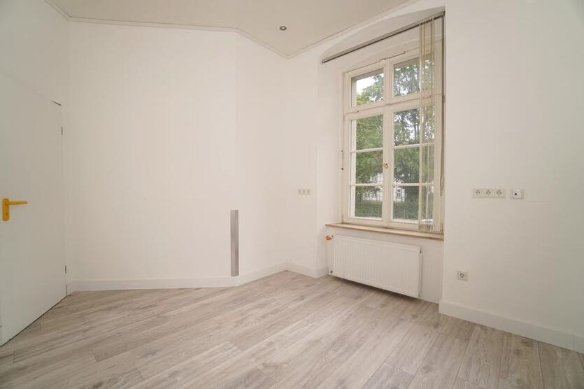 Büro- oder Praxisräume im Hochparterre in einem denkmalgeschützten Gebäude im Zentrum von Detmold