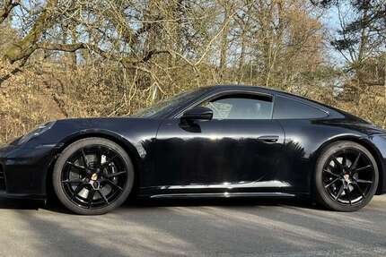 Porsche 992 2.200 km 190.000 &euro; Paderborn 33102