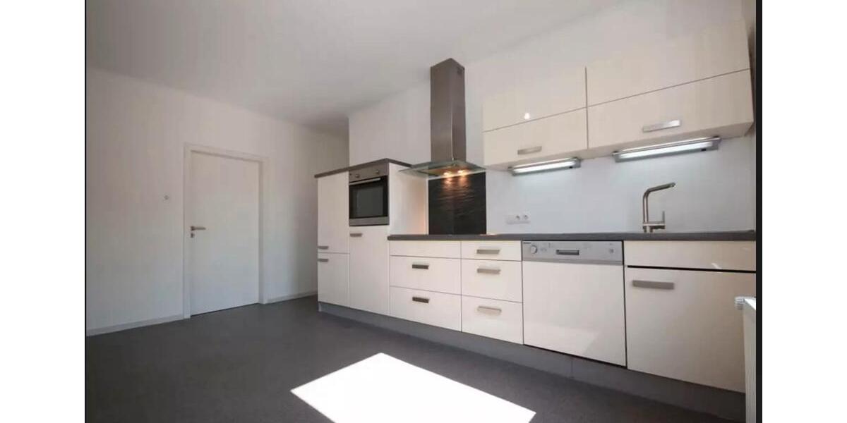 Erdgeschoßwohnung Schlangen - 4 Zimmer, 100 m&sup2;, 900&euro; | Angebot:25175305