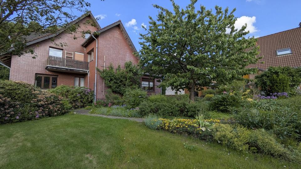 Zweifamilienhaus mit großem Garten (provisionsfrei) zimmer