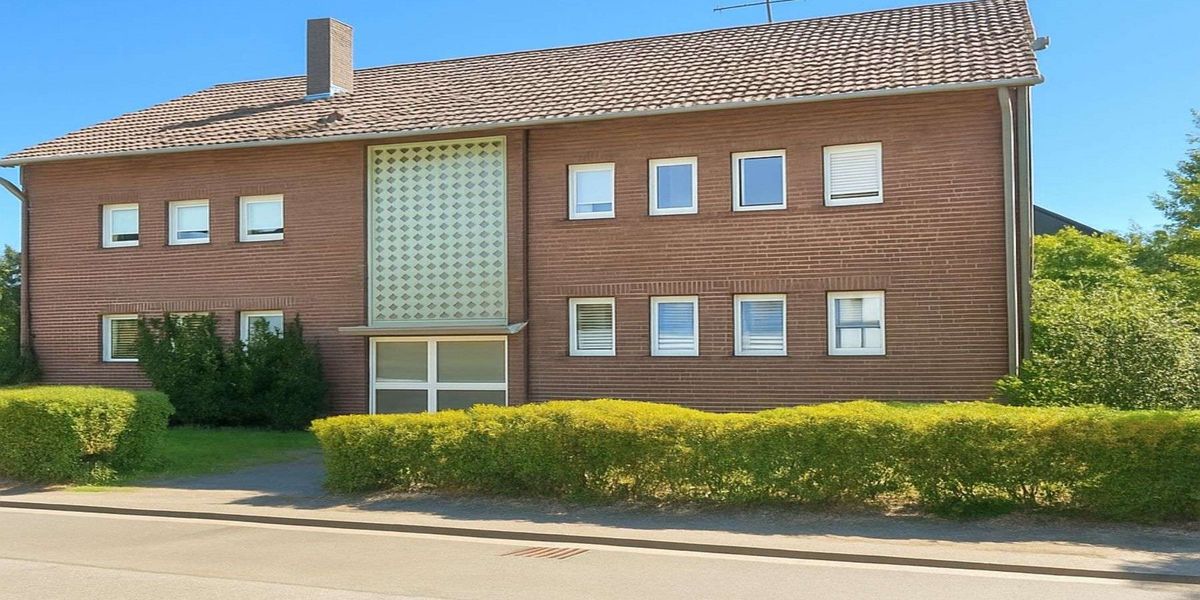 Haus zum Kaufen in Lippstadt 399.000 € 404.18 m² 14 zimmer