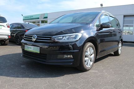 VW Touran 161.649 km 16.990 &euro; Paderborn Schloß-Neuhaus 33104