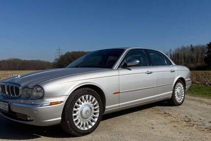 Jaguar XJ 185.650 km 16.000 € Rüthen 59602